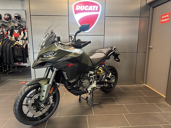 Ducati Multistrada V2 S Travel 3 of 5