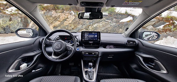 Mazda 2 3 of 5
