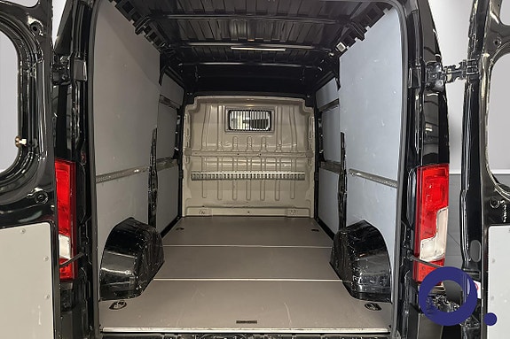 Peugeot Boxer 12 of 16
