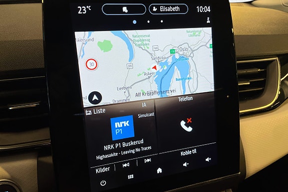 Navigasjon vist på berøringsskjerm gjør veivalg enkelt og klart.