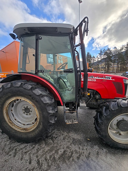 Massey Ferguson 3630 Xtra 4 of 5