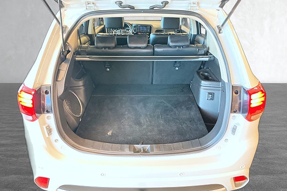 Romslig bagasjerom med fleksible seteløsninger for all last.