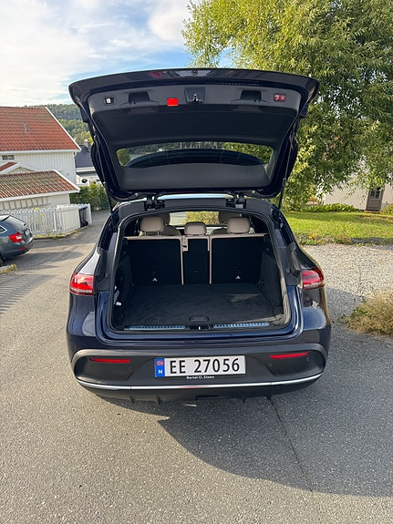 Mercedes-Benz EQC400 6 of 9