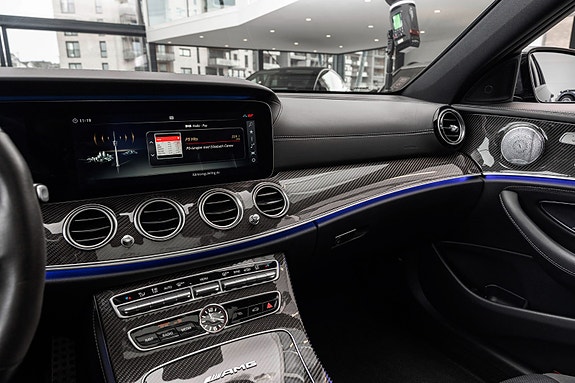 Mercedes-Benz E-Klasse 16 of 30