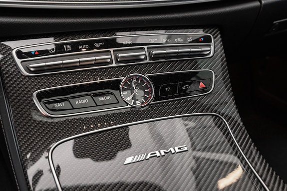Mercedes-Benz E-Klasse 21 of 30