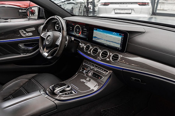 Mercedes-Benz E-Klasse 13 of 30