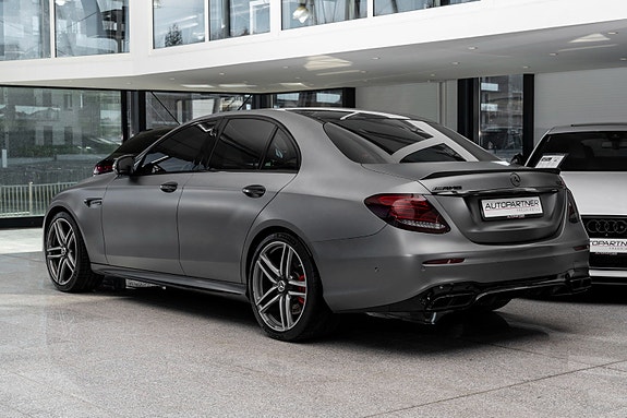 Mercedes-Benz E-Klasse 6 of 30