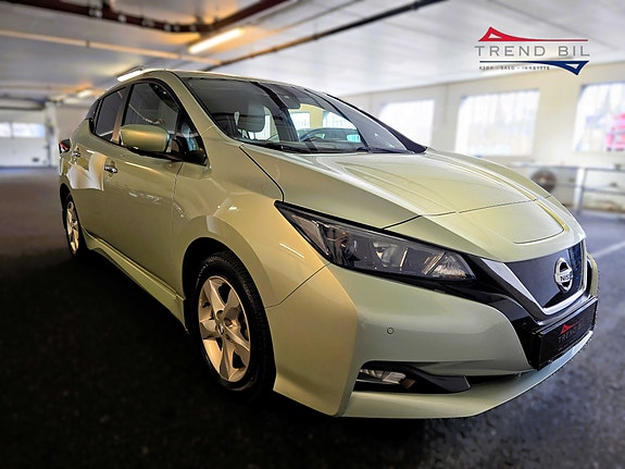 Nissan Leaf 7 of 24