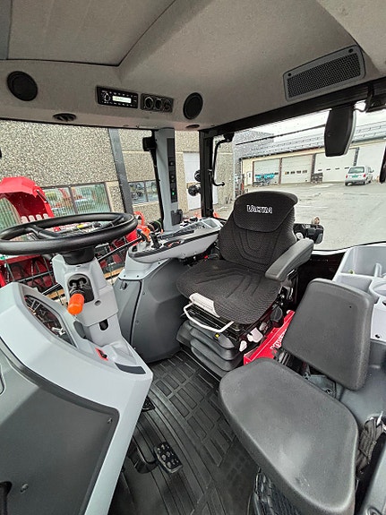 Valtra Valtra G135 Active selges, fullfjæret, garanti 2024, kr 1 149 000,-