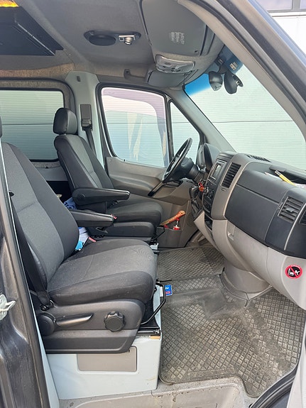 Mercedes-Benz Sprinter 319 4 of 5