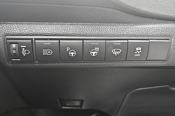 Toyota Corolla 23 of 30