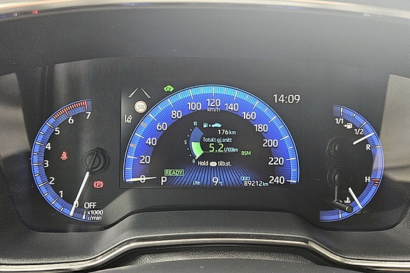 Toyota Corolla 18 of 30