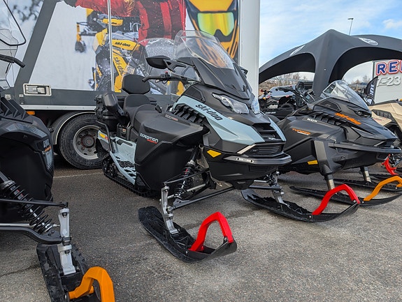 Ski-doo Expedition SE 20" 900 ACE Turbo R 4 of 5