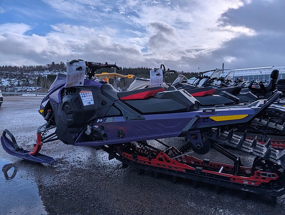 Ski-doo Freeride 147" 850 E-TEC Turbo-R 2 of 5