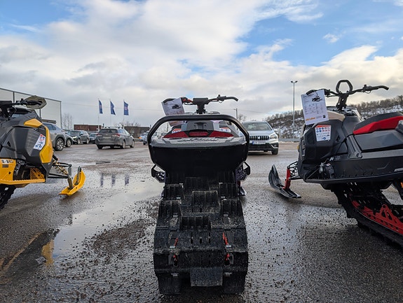 Ski-doo Freeride 147" 850 E-TEC Turbo-R 3 of 5