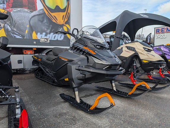 Ski-doo Tundra LE 600 ACE 4 of 5