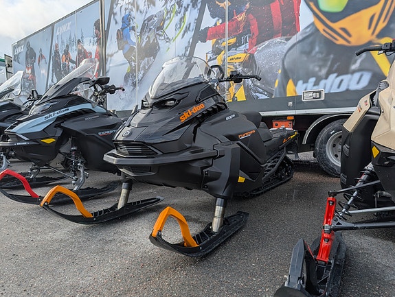 Ski-doo Tundra LE 600 ACE