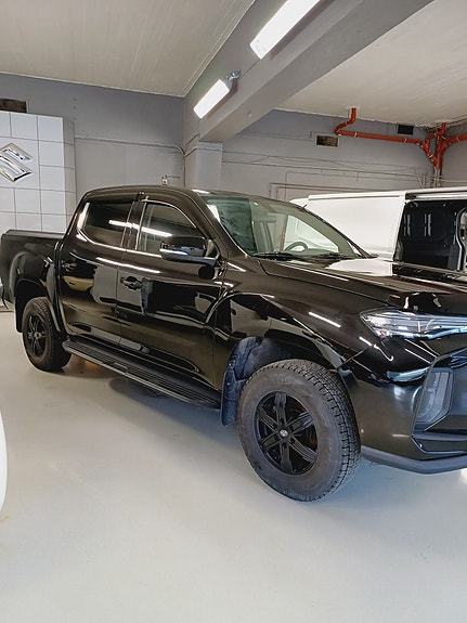 Maxus T90 EV 4 of 5
