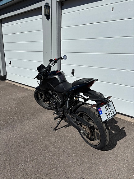 VOGE 125 R 2 of 5