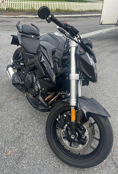 VOGE 500 R 5 of 5