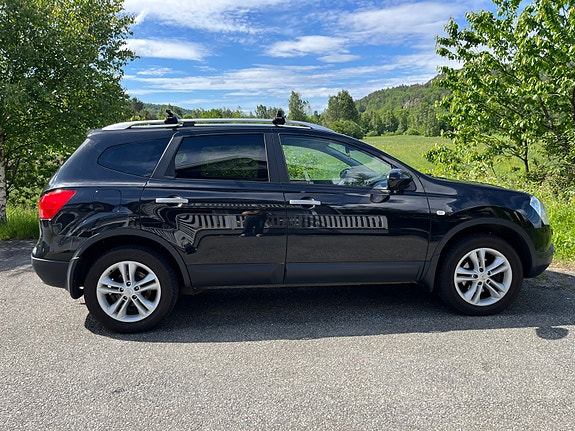 Nissan Qashqai+2 3 of 5