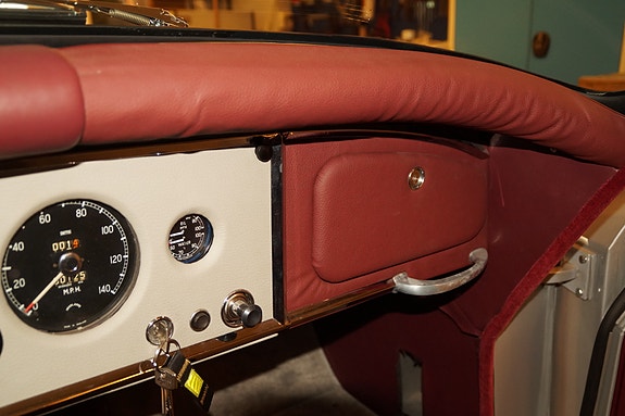Jaguar XK 12 of 26