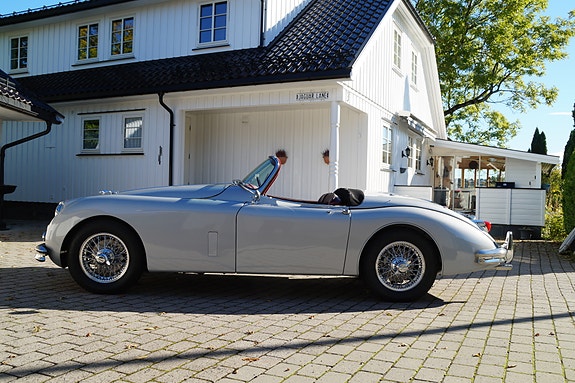 Jaguar XK 6 of 26