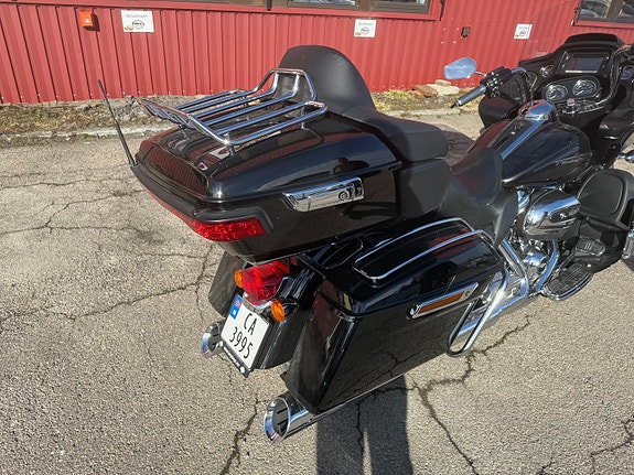 Harley-Davidson FLTRU Road Glide Ultra, meget pen, kun 18000 km 7 of 17