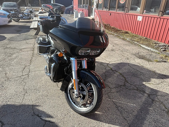Harley-Davidson FLTRU Road Glide Ultra, meget pen, kun 18000 km 15 of 17