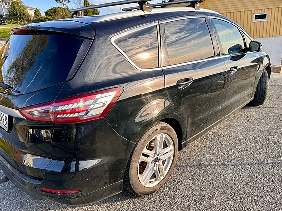 Ford S-MAX 5 of 5