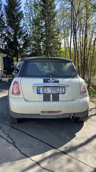 MINI Cooper 3 of 5