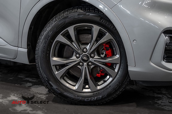 Ford Kuga 3 of 5