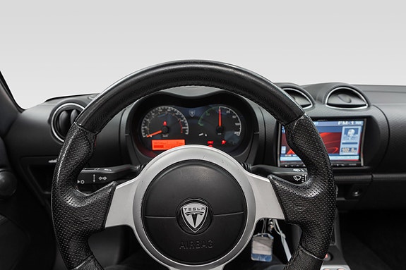 Tesla Roadster 23 of 24