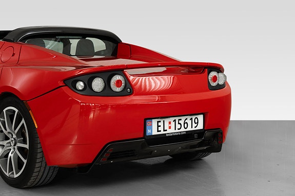 Tesla Roadster 7 of 24