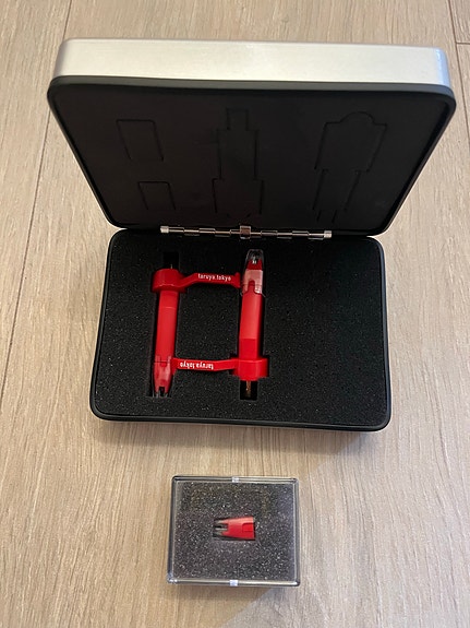 Product image 3 of 4