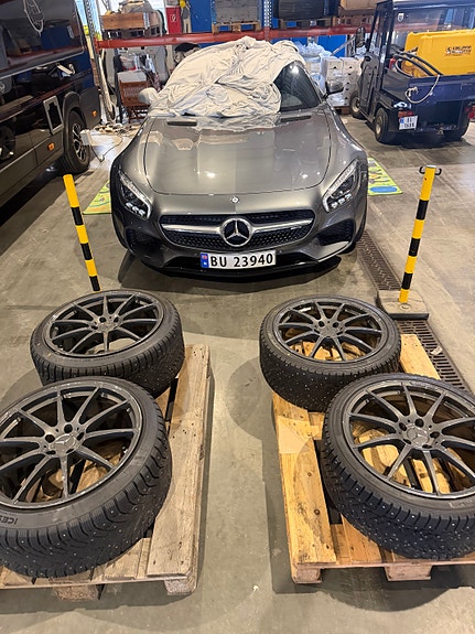 Mercedes-Benz AMG GT S 27 of 30