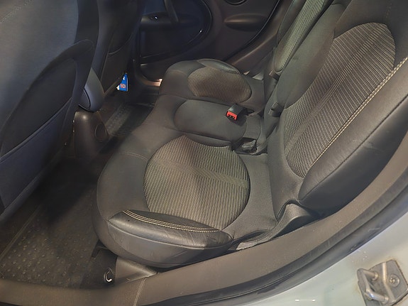 MINI Countryman Cooper D 14 of 14