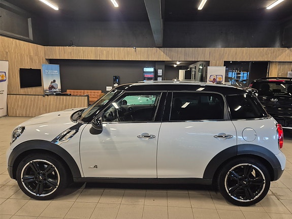 MINI Countryman Cooper D 9 of 14