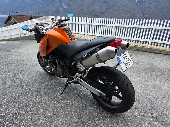 KTM 990 Super Duke 2 of 5