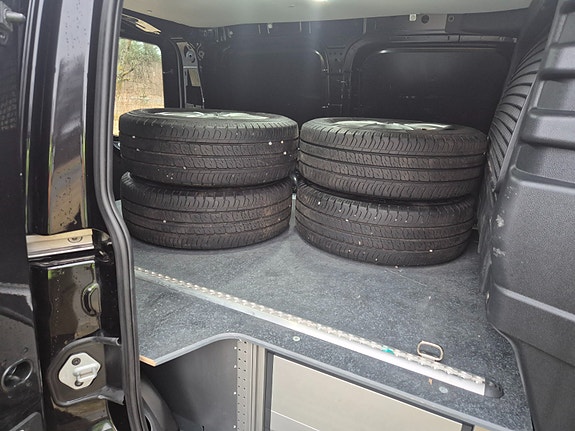 Volkswagen Caddy 17 of 30