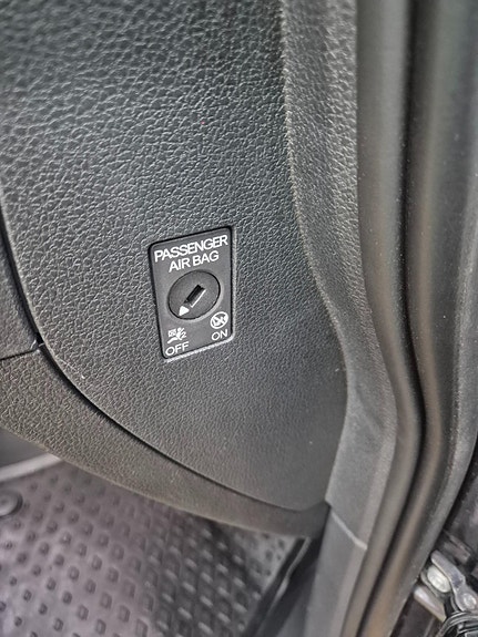 Volkswagen Caddy 21 of 30