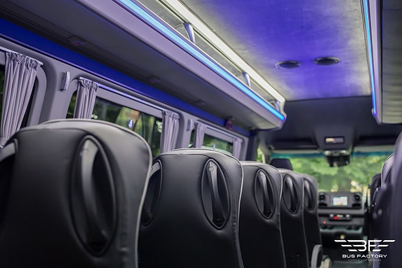 Mercedes-Benz Mercedes-Benz Sprinter 519  16+1  seter eller 19+1+1GODKJENT FOR RULLESTOL SKOLE BUSS  PRIS KR 1149000+mva Pris inkl. MVA: 1 436 250 kr 9 of 15