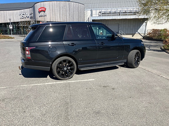 Land Rover Range Rover 3 of 5