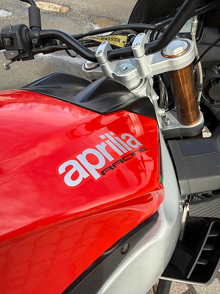 Aprilia RS 125 Tuono 7 of 19