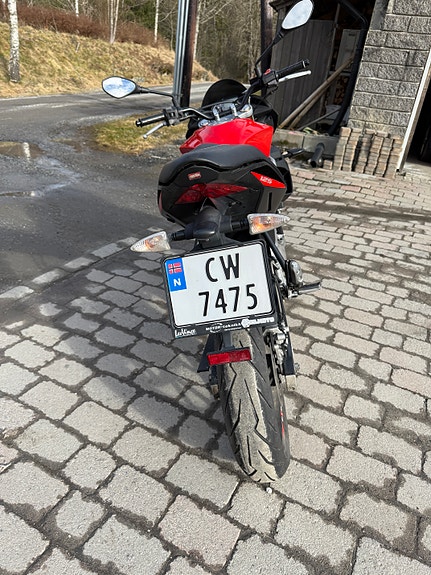 Aprilia RS 125 Tuono 3 of 19