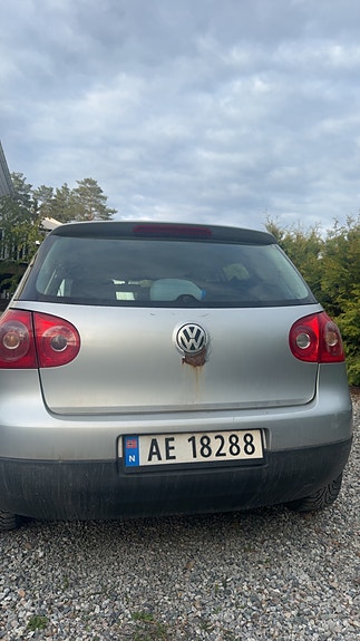 Volkswagen Golf V 4 of 5