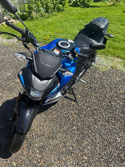 Suzuki GSX-S 125 2 of 5