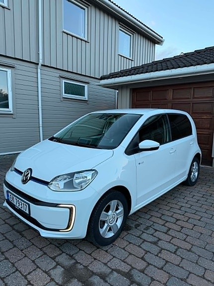Volkswagen UP! 3 of 19