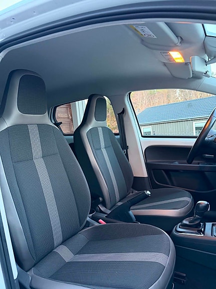 Volkswagen UP! 15 of 19