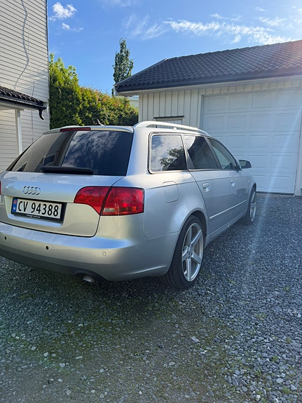 Audi A4 4 of 14